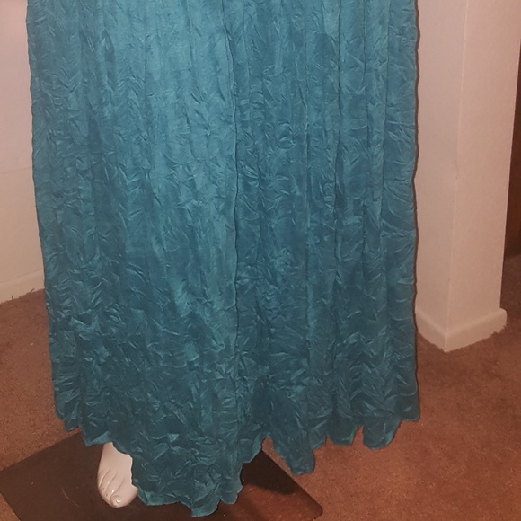 Plus size Maxi Skirt - Picture 2 of 2